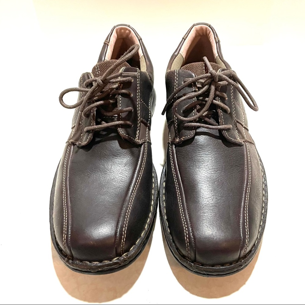 Men’s Clark’s dress shoes size 8.5